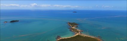 Glendower Point - Cape Palmerston National Park - QLD (PBH4 00 18798)